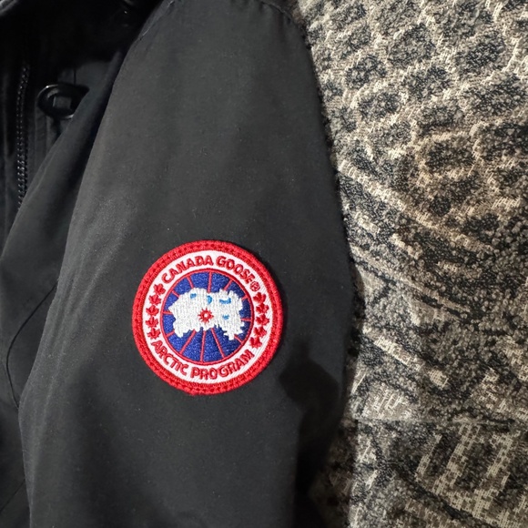 Canada Goose Rossclair Mid Length Fur Hood Parka - Picture 4 of 13